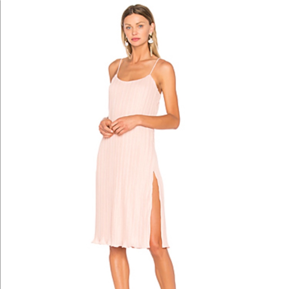 (NWT) NBD WYNONNA DRESS IN PALE NUDE